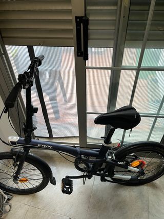 Bici plegable B'TWIN con luz y timbre