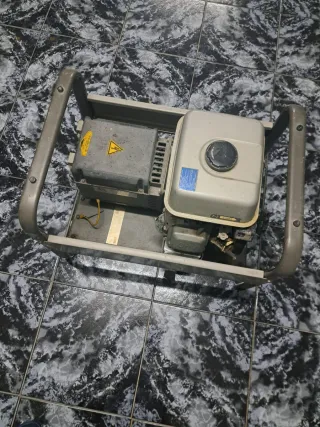 Generador Eléctrico a Gasolina