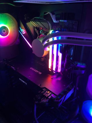 PC Gaming ASUS ROG, G.Skill, Gigabyte precio priv