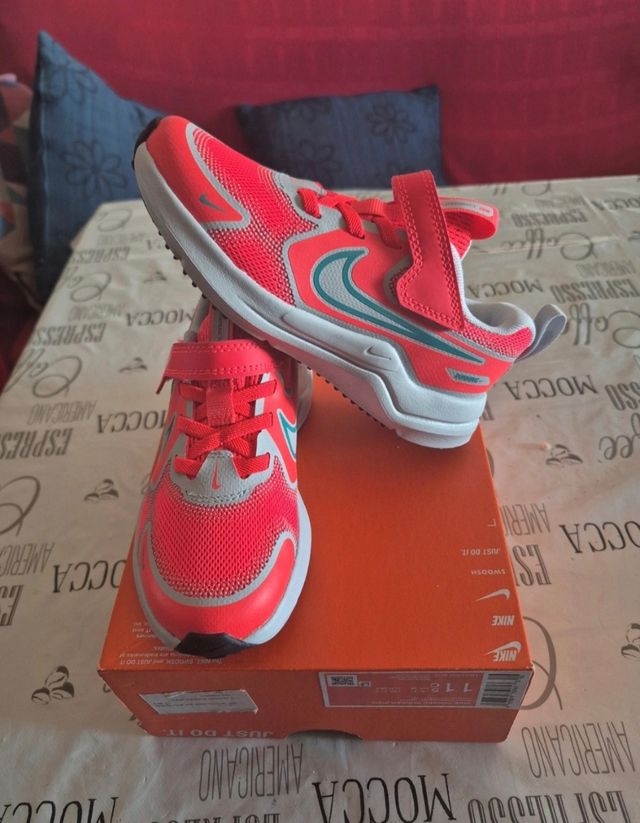 Nike Cosmic Runner Talla 28.5