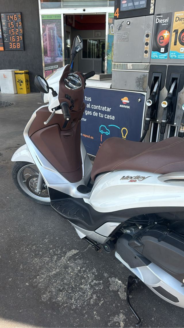 Piaggio Medley 125