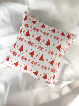 Fundas de cojín navideñas rojas y blancas