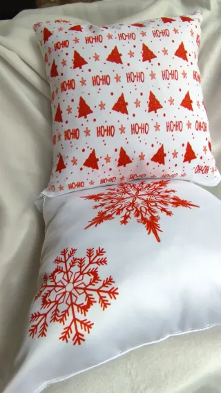 Fundas de cojín navideñas rojas y blancas