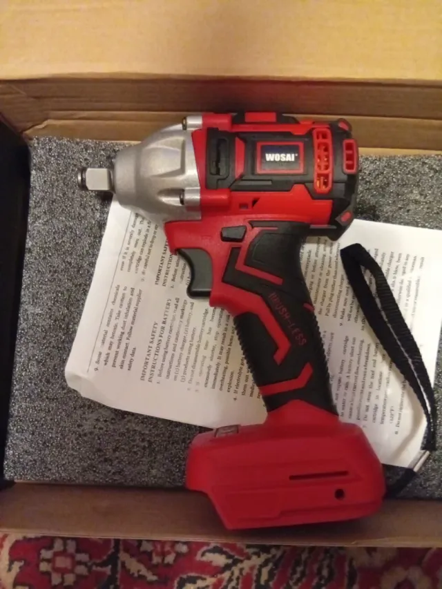 Atornilladora de impacto.