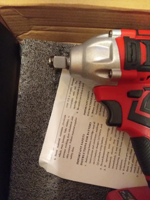 Atornilladora de impacto.