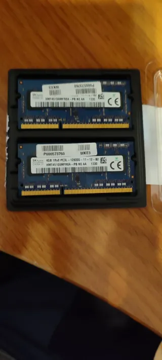 2x SK Hynix 4GB DDR3L RAM PC3L-12800S