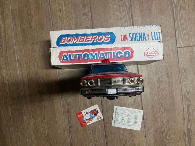Ford Galaxy “Jefe de Bomberos” de Rico