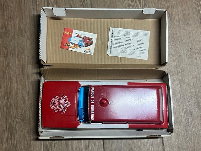 Ford Galaxy “Jefe de Bomberos” de Rico