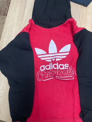 Sudadera Adidas Roja y Negra talla 8