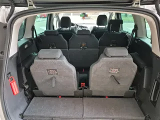 Peugeot 5008 2013