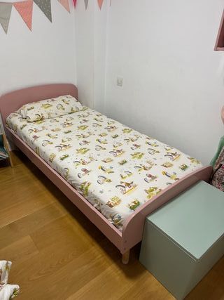 Cama infantil rosa Flexa