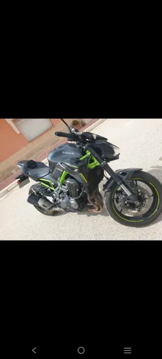 Kawasaki Z900 ( 7.000km)