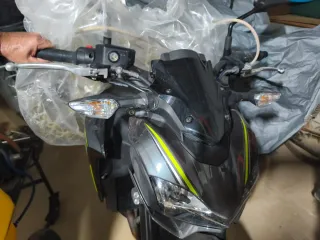 Kawasaki Z900 ( 7.000km)