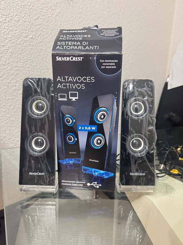 Altavoces SilverCrest con Iluminación LED