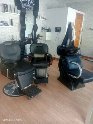 Perchero de pared con espejo