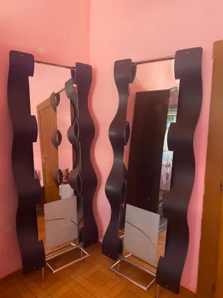 Perchero de pared con espejo