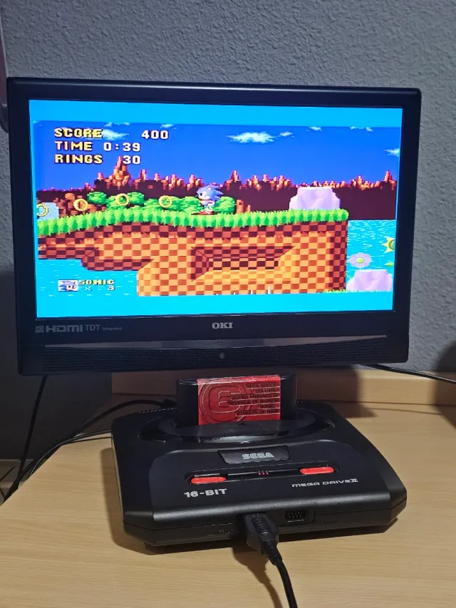 Sega Mega Drive 2 Negra + 3 Juego