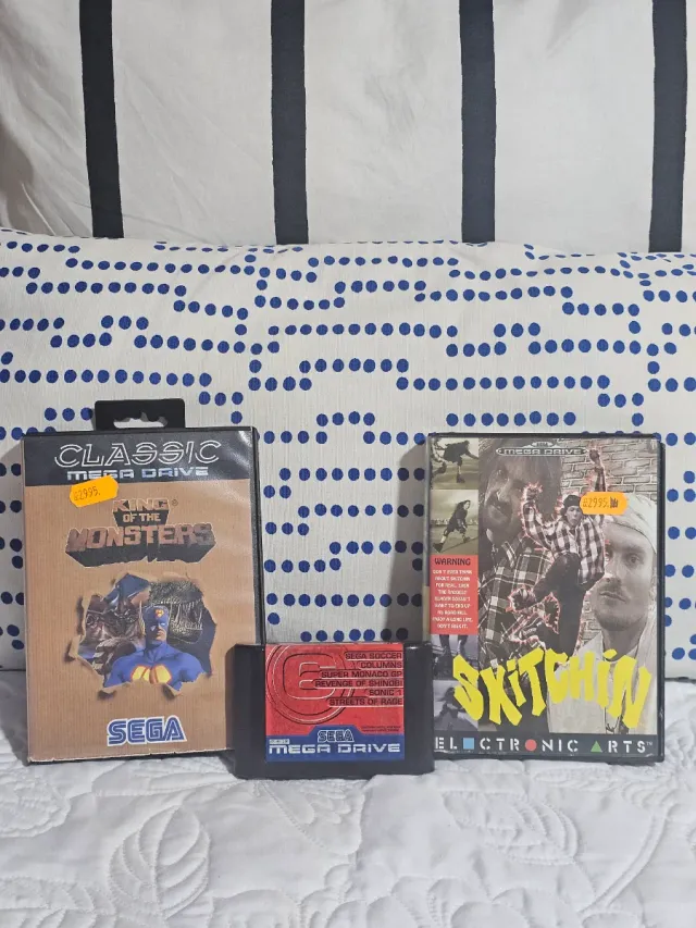 Sega Mega Drive 2 Negra + 3 Juego