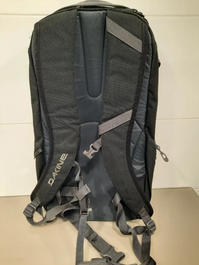 Mochila Dakine Heli Pack 12L