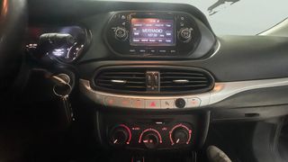 Fiat Tipo Sedan 1.4 Easy 70 kW (95 CV)