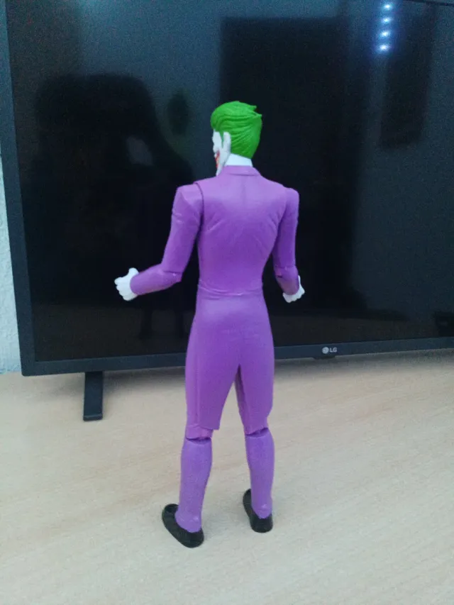 Muñeco Joker Morado Verde con articulaciones