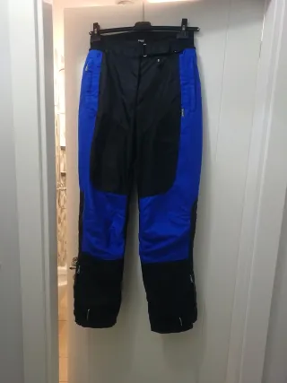 Traje de moto BMW azul y negro