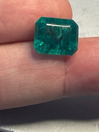 Esmeralda Colombiana 7.35ct Certificada