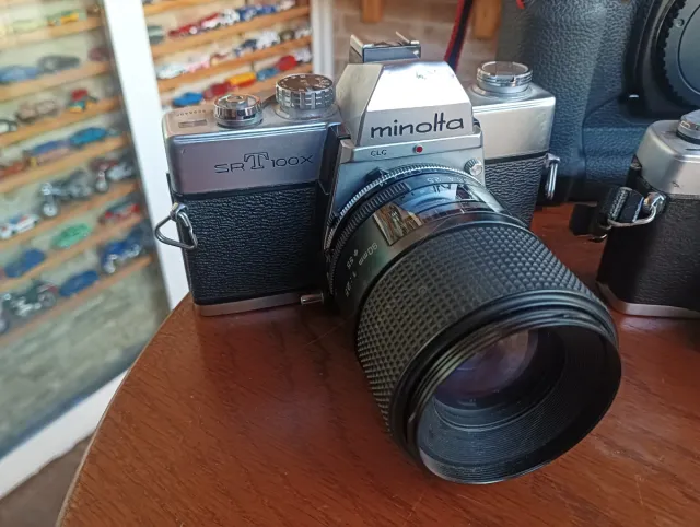 Fotocamera vintage Minolta SRT 100X