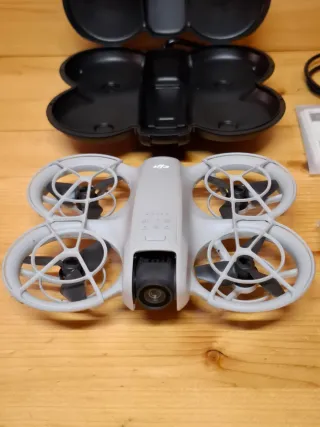 Dron DJI Neo