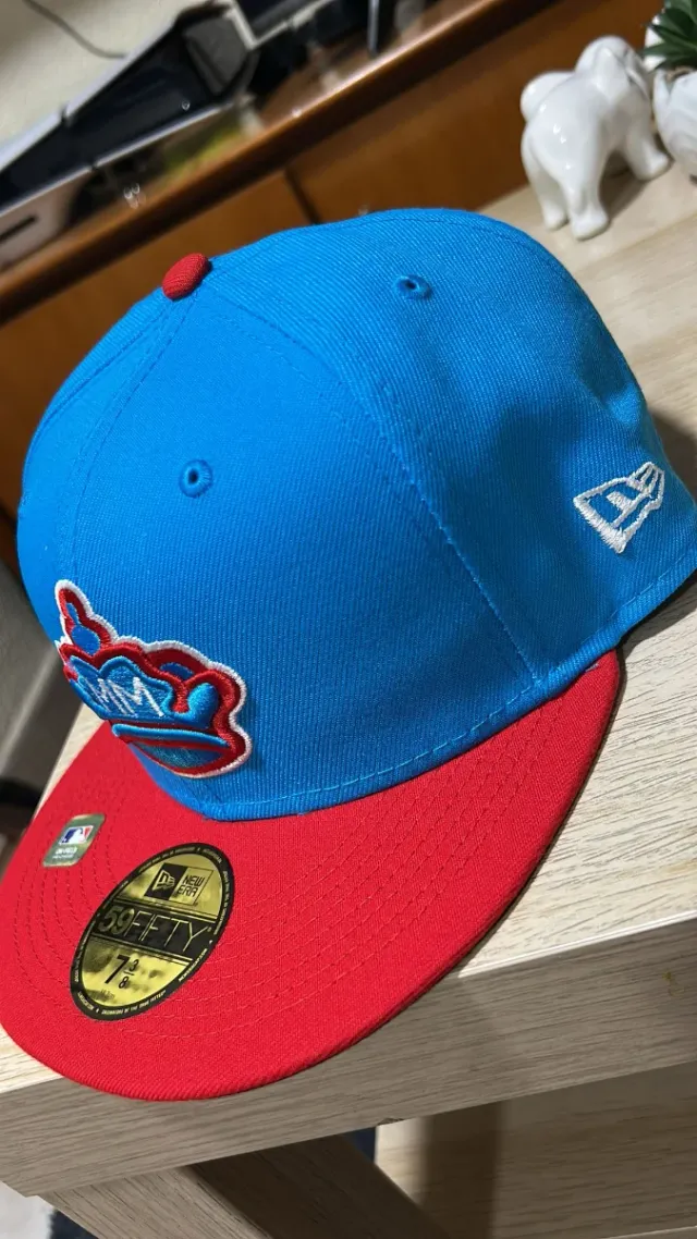 Gorra New Era MM Corona Azul/Roja Talla 7 3/8