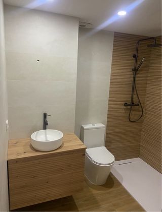 Alicatador y solador profesional