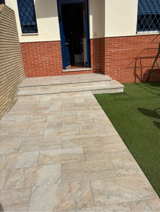 Alicatador y solador profesional