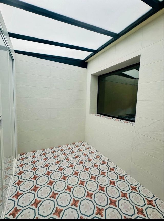 Alicatador y solador profesional