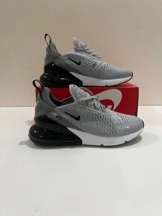 Nike Air Max 270 Gris y Negro