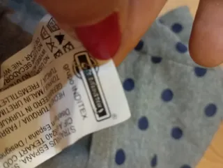 Falda corta lunares Stradivarius