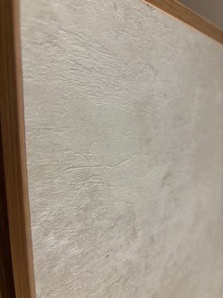 Armario recibidor beige y marrón