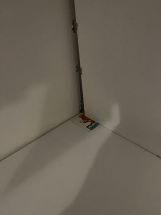 Escritorio con estanterías y cajones