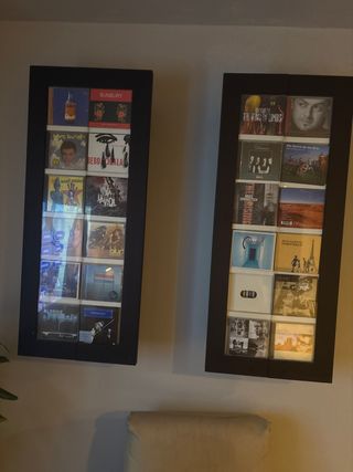 2 Estanterías CD Madera Negra incluye 400cd varied