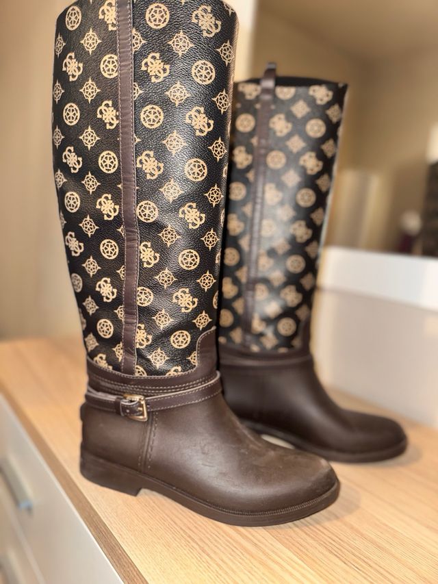 Botas Guess Senhora Castanho