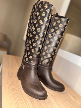 Botas Guess Senhora Castanho