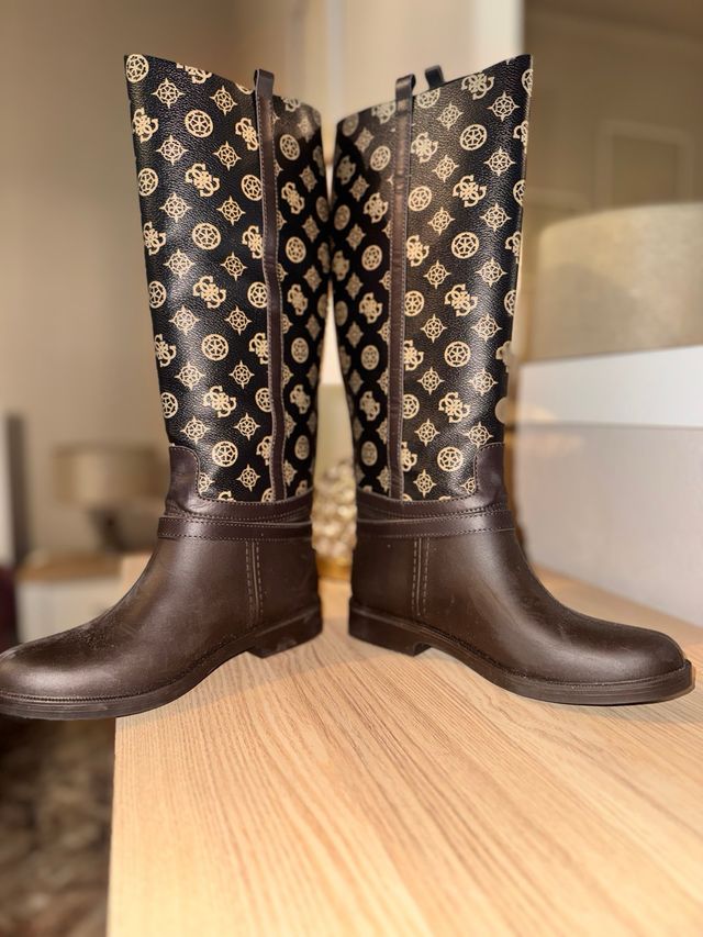 Botas Guess Senhora Castanho