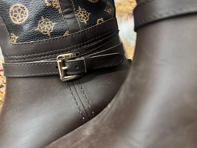 Botas Guess Senhora Castanho