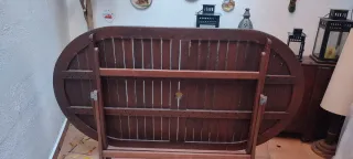 Mesa de teca para jardín