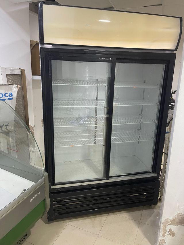 Nevera expositora 2 puertas