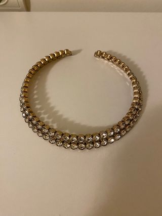 Gargantilla Mango con brillantes dorada