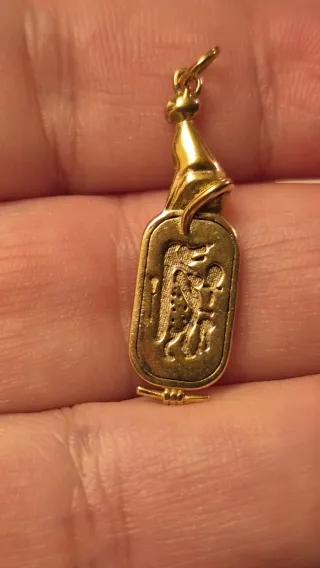 Colgante Diosa Egipcia Aristocrazy Dorado