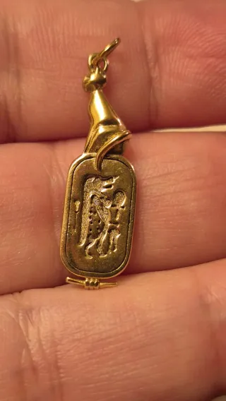 Colgante Diosa Egipcia Aristocrazy Dorado