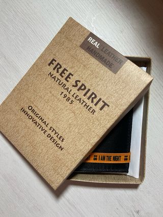 Cartera Free Spirit Cuero Natural Negra Naranja