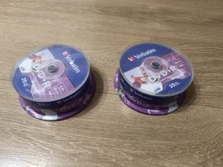 Tarrina 25 DVD+R Verbatim sin abrir