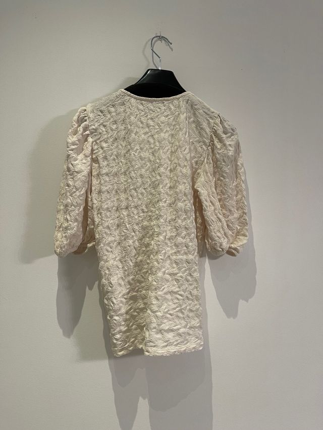 Camiseta Hoss Intropia nudo escote